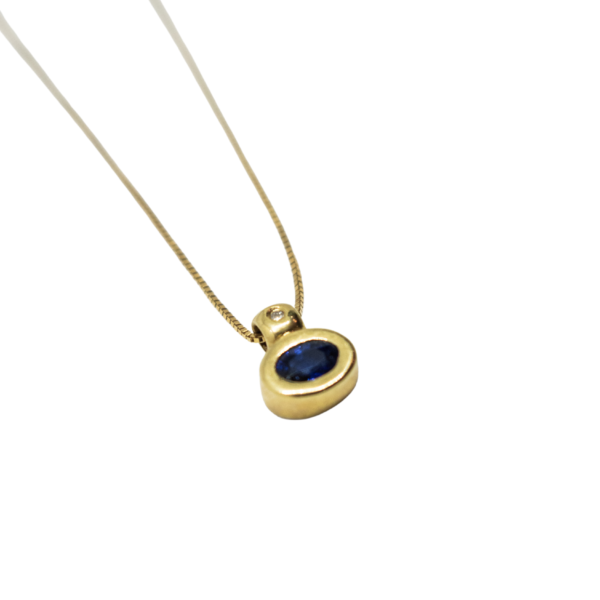 Cadena de oro con Zafiro azul y Brillante - Imagen 2