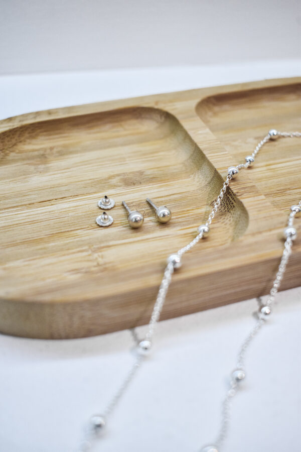 Conjunto: cadena con bochitas de plata + caravanas bochitas