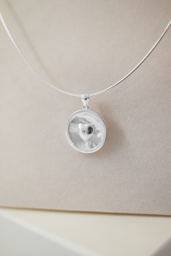 Cadena de plata + dije de Nácar