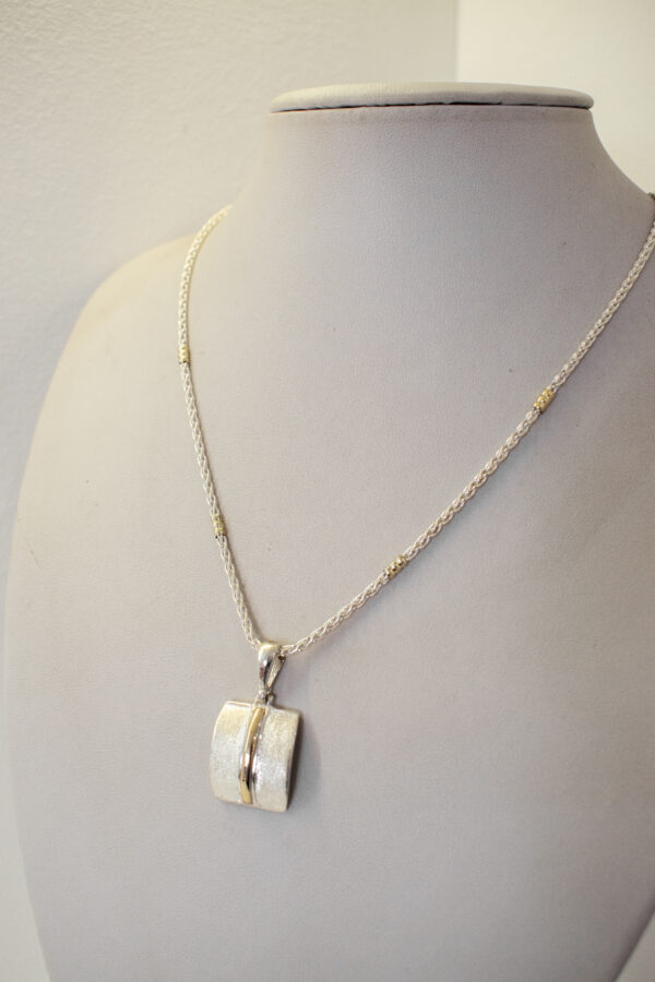 Conjunto cadena + dije plata y oro
