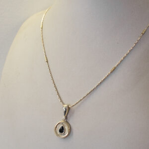 Conjunto cadena + dije gota con Zafiro