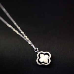 Set cadena de plata + trébol de 4 hojas