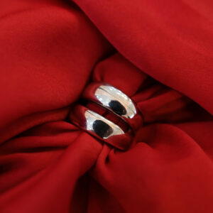 Anillo de plata modelo doble bombé